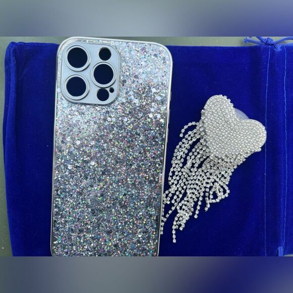 Sparkling iPhone 16 Pro Max Case with Heart and Tassel Design - Picture 7 of 7